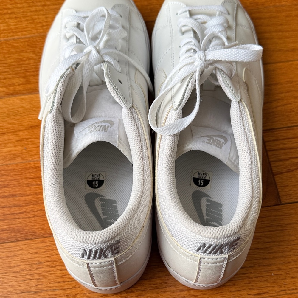 Men's Nike White Sneakers - Picture 7 of 8